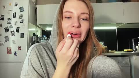 Emili online show from 01/24/25, 06:24