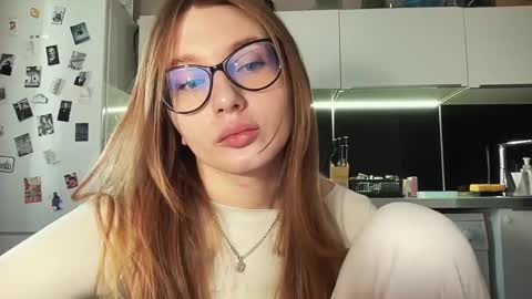 Emili online show from 02/24/25, 03:12
