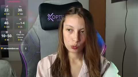 sweet_moon_v_ online show from 06/21/26, 01:52