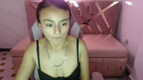 Live 300pm 900pm COLOMBIAN HOUR online show from 02/09/25, 06:05