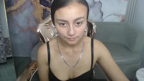 Live 300pm 900pm COLOMBIAN HOUR online show from 03/01/25, 07:48