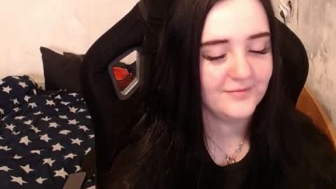 Snapshot of sweet_my_dream chatting on 03/11/25, 12:06 sweet_my_dream online show from 03/11/25, 12:06