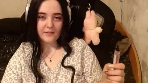 Snapshot of sweet_my_dream chatting on 10/06/25, 03:20 sweet_my_dream online show from 10/06/25, 03:20