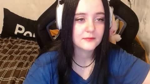 Snapshot of sweet_my_dream chatting on 11/05/25, 12:16 sweet_my_dream online show from 11/05/25, 12:16