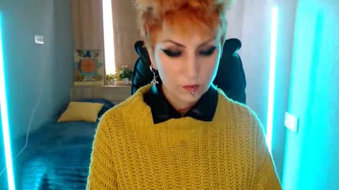 Snapshot of sweet_n_strong chatting on 03/22/26, 06:17 sweet_n_strong online show from 03/22/26, 06:17