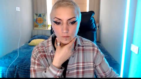 Snapshot of sweet_n_strong chatting on 05/28/26, 11:07 sweet_n_strong online show from 05/28/26, 11:07