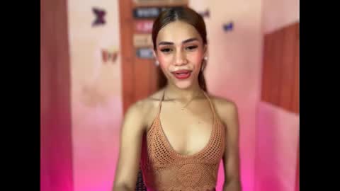 Snapshot of sweet_nikki03 chatting on 09/20/25, 06:58 sweet_nikki03 online show from 09/20/25, 06:58