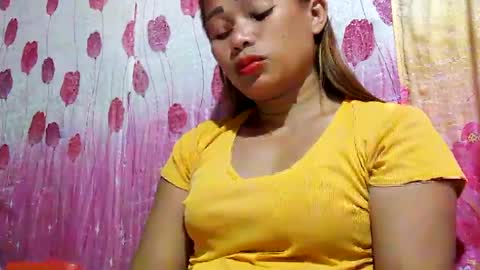 Nina online show from 02/02/25, 12:24