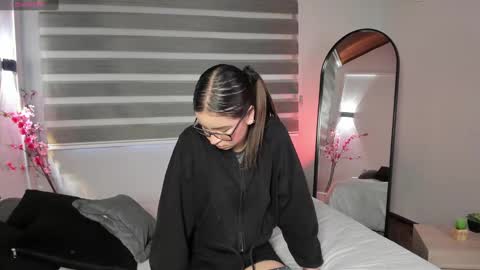 Snapshot of sweet_obsession__ chatting on 09/29/25, 07:40 Sweet Obsession online show from 09/29/25, 07:40