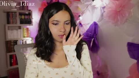 Snapshot of sweet_olivia1 chatting on 06/13/26, 01:36 Olivia Diaz OnlyFans olivia diaz online show from 06/13/26, 01:36