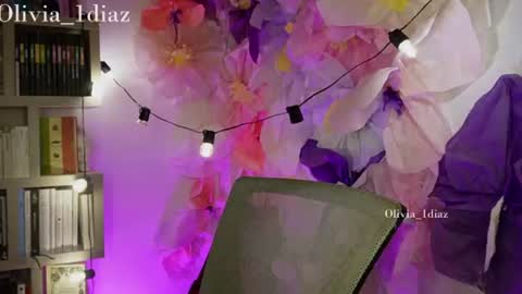 Snapshot of sweet_olivia1 chatting on 07/31/26, 12:21 Olivia Diaz OnlyFans olivia diaz online show from 07/31/26, 12:21