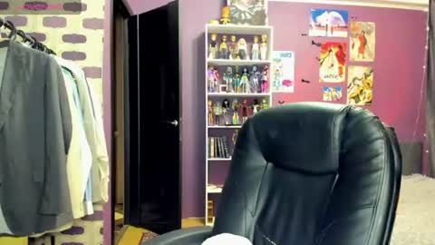 kira online show from 07/02/26, 08:37