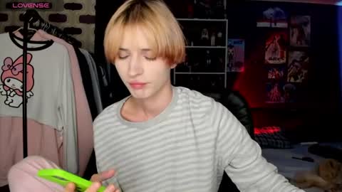 kira online show from 07/20/26, 02:52