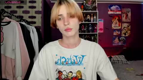 kira online show from 07/22/26, 03:48