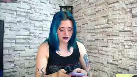 Snapshot of sweet_poison30 chatting on 02/19/25, 08:10 LAUREN online show from 02/19/25, 08:10
