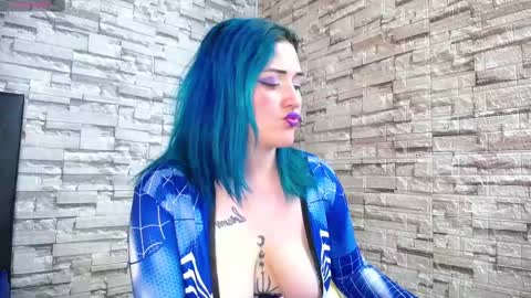 Snapshot of sweet_poison30 chatting on 02/20/25, 11:43 LAUREN online show from 02/20/25, 11:43