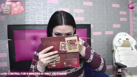 Snapshot of sweet_poison30 chatting on 09/11/25, 08:31 LAUREN online show from 09/11/25, 08:31