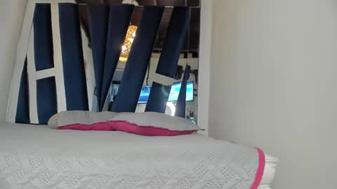 Snapshot of sweet_porn_ chatting on 09/12/25, 11:10 Naty online show from 09/12/25, 11:10