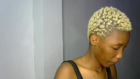 Snapshot of sweet_pussy04 chatting on 06/19/26, 08:34 sweet girl online show from 06/19/26, 08:34