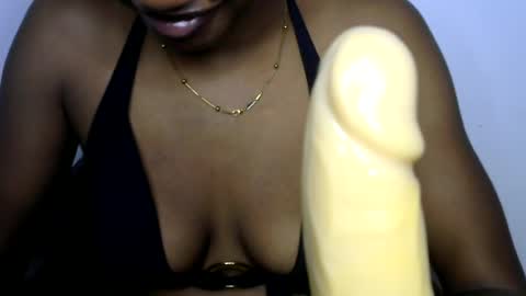 Snapshot of sweet_pussy04 chatting on 07/02/26, 10:05 sweet girl online show from 07/02/26, 10:05