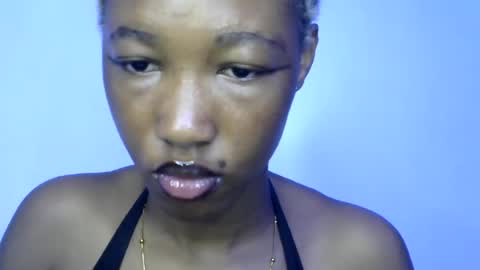 Snapshot of sweet_pussy04 chatting on 07/19/26, 10:08 sweet girl online show from 07/19/26, 10:08