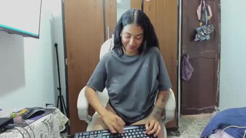 sweet_robyn online show from 03/08/25, 09:18