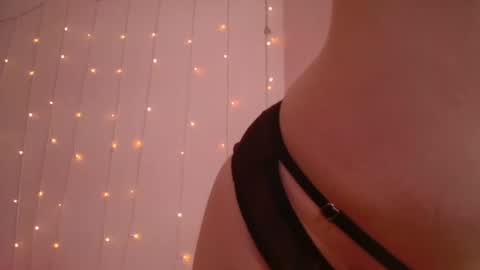 Snapshot of sweet_rosely chatting on 01/16/25, 06:35 Sweet Rosely online show from 01/16/25, 06:35