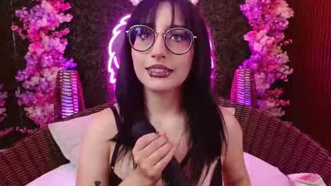 Roxanee online show from 02/22/26, 01:09