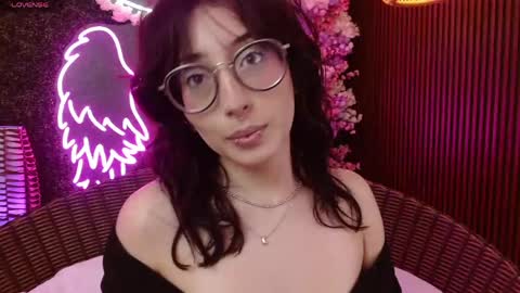 Roxanee online show from 04/25/26, 09:01