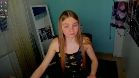 Snapshot of sweet_sabriina chatting on 02/25/25, 10:04 Sabina online show from 02/25/25, 10:04