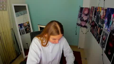 Snapshot of sweet_sabriina chatting on 03/03/25, 06:59 Sabina online show from 03/03/25, 06:59