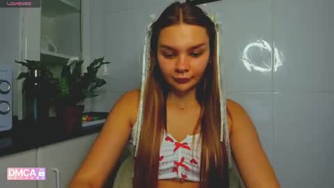 Snapshot of sweet_sabriina chatting on 06/09/26, 07:03 Sabina online show from 06/09/26, 07:03