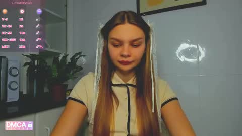 Snapshot of sweet_sabriina chatting on 06/10/26, 07:02 Sabina online show from 06/10/26, 07:02