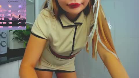 Snapshot of sweet_sabriina chatting on 06/12/26, 02:16 Sabina online show from 06/12/26, 02:16