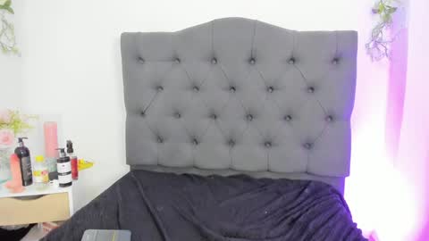 Sammy Lauren online show from 12/31/24, 04:35