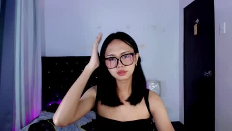 Snapshot of sweet_savii chatting on 05/04/26, 10:44 lovesavii online show from 05/04/26, 10:44