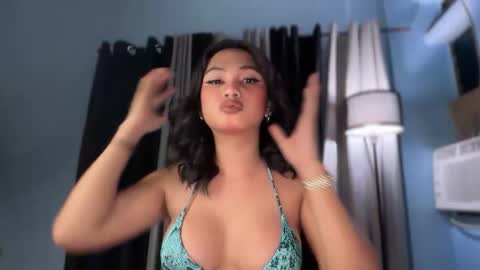 Snapshot of sweet_scarllet12 chatting on 05/18/26, 04:13 SCARLLET online show from 05/18/26, 04:13