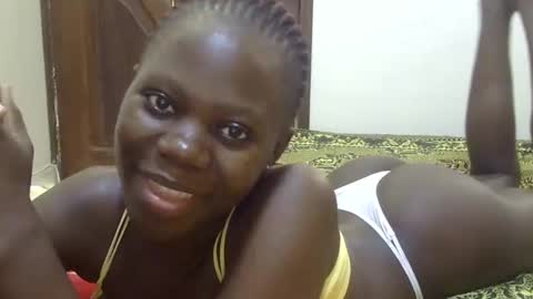 Snapshot of sweet_sharon01 chatting on 12/02/25, 10:42 Sharon online show from 12/02/25, 10:42