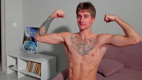 sweet_smith8 online show from 12/04/24, 08:34