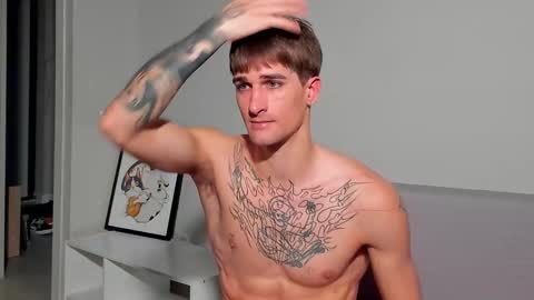 sweet_smith8 online show from 01/06/25, 10:57