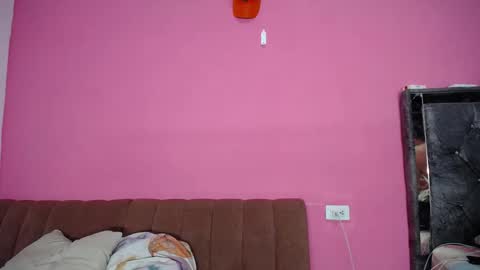 sweet_sofi20 online show from 10/03/25, 11:07