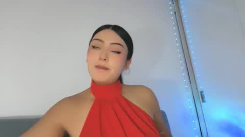 Snapshot of sweet_sophie_7 chatting on 03/01/26, 03:52 sweet_sophie_7 online show from 03/01/26, 03:52