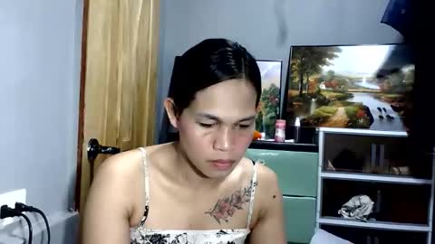 Snapshot of sweet_squirtxxxx chatting on 06/07/26, 05:49 HI IM MONA AND IM YOUR NEXT WIFE online show from 06/07/26, 05:49