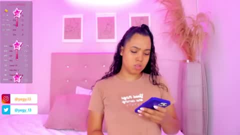 Yeileen online show from 09/21/25, 09:49