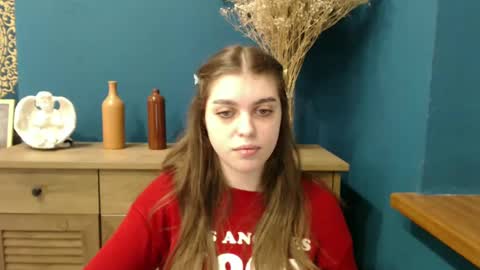 Snapshot of sweet_sugaaar chatting on 02/26/25, 01:41 Rebecca online show from 02/26/25, 01:41