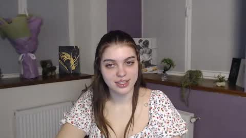 Snapshot of sweet_sugaaar chatting on 03/06/25, 11:20 Rebecca online show from 03/06/25, 11:20