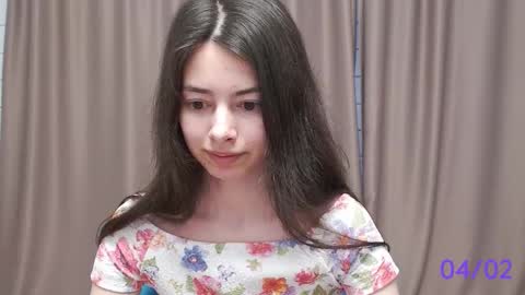 Snapshot of sweet_sweet_angel chatting on 02/04/25, 08:56 Angel online show from 02/04/25, 08:56