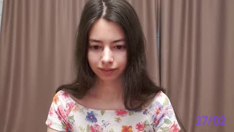 Snapshot of sweet_sweet_angel chatting on 02/27/25, 09:22 Angel online show from 02/27/25, 09:22