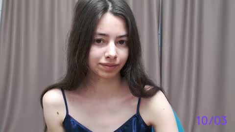 Snapshot of sweet_sweet_angel chatting on 03/10/25, 11:42 Angel online show from 03/10/25, 11:42