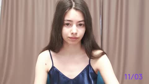 Snapshot of sweet_sweet_angel chatting on 03/11/25, 08:52 Angel online show from 03/11/25, 08:52